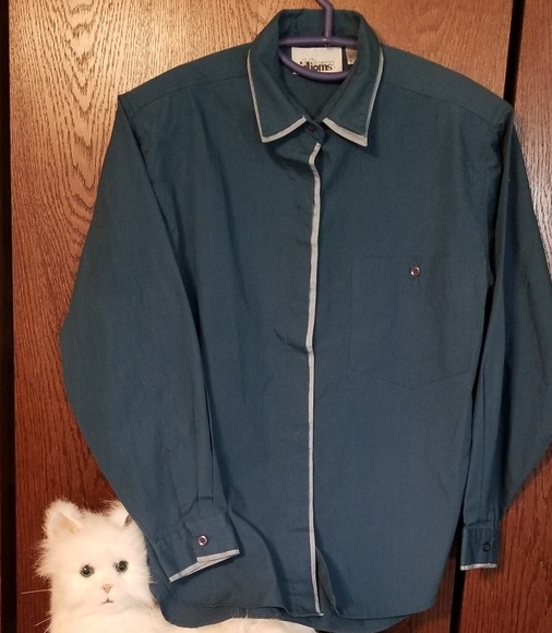 VINTAGE Idioms  2 tone blue button down blouse - Picture 1 of 2